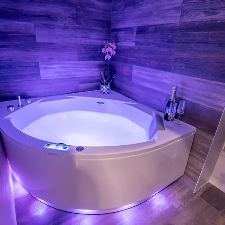 L'escapade Apartment *